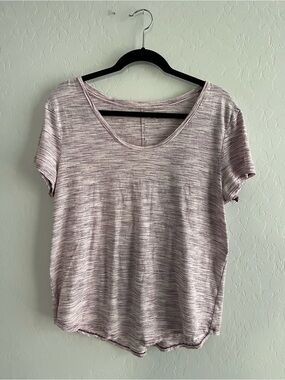 The Loft Size L Women's Short Sleeve Scoop Neck Top - Heathered Light Mauve